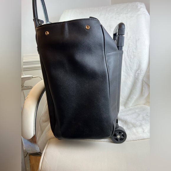 Toss Designs Sonoma Rolling Tote Bag - Picture 6 of 11